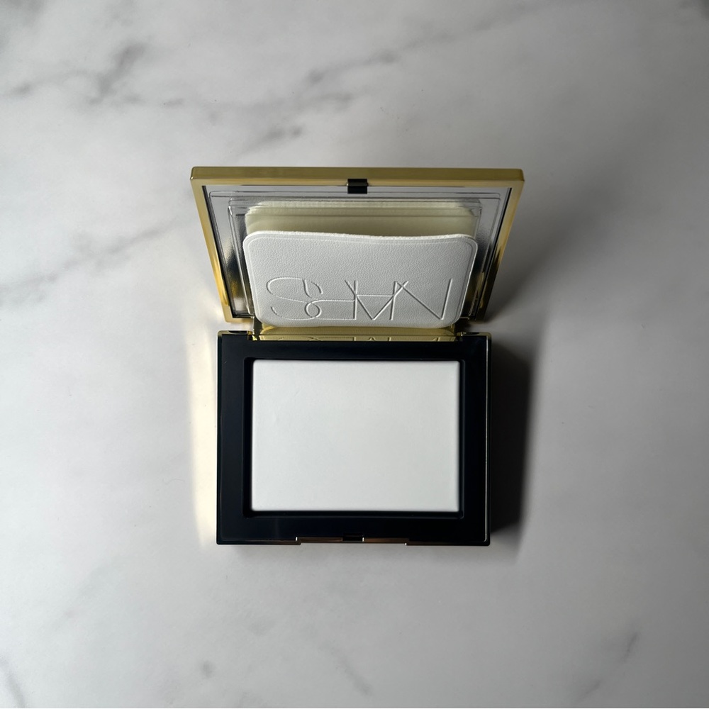 Light Reflecting Setting Powder - Picture 2 of 3